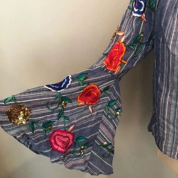 Flont embroidered strapless bell sleeve mod blue top M - Picture 4 of 15